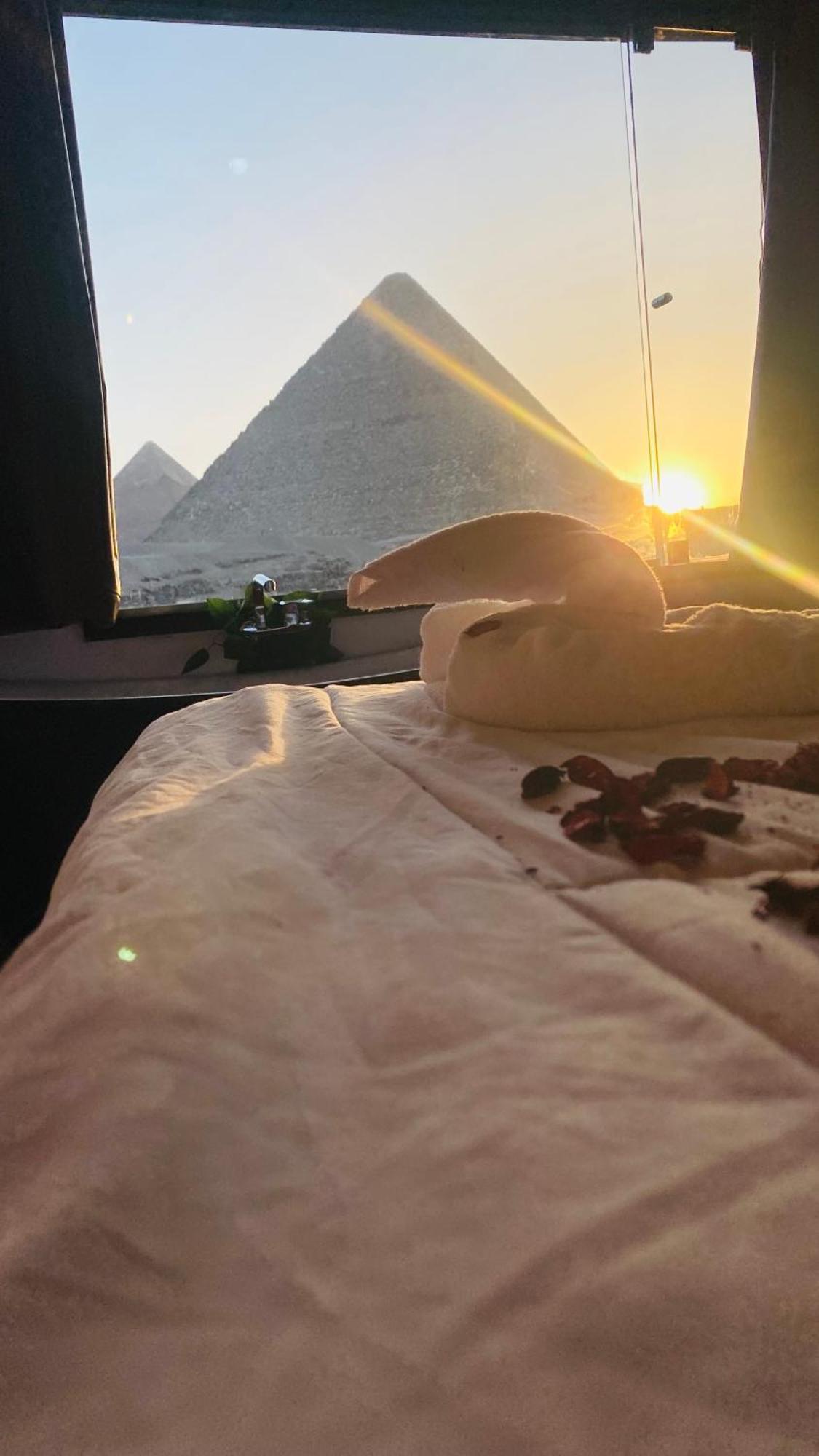 Alba Pyramids View 3*